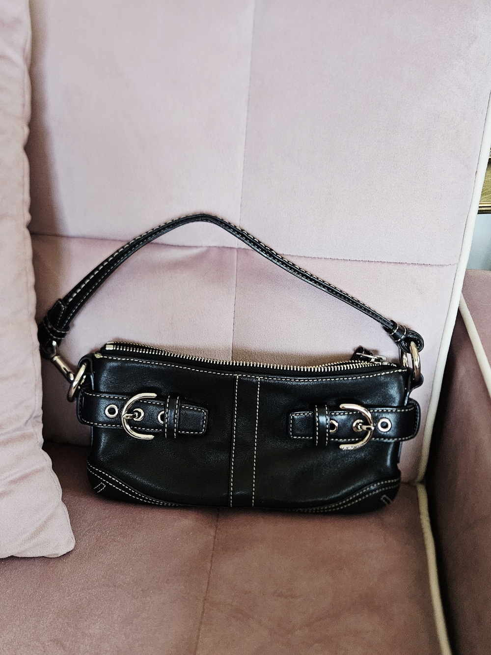 3551 Coach Black Leather Wristlet with White Stitching and Silver Hardware - Picture 2 of 4